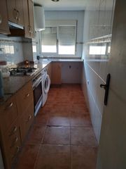 Pis a Carrer del poeta serrano clavero 29. Nodejes pasar esta oportunidad , vive en un barrio tranquilo y c