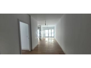 Pis a Centro-Calzada-Cabo Noval. Gran piso en venta en planta baja nuevo a estrenar en centrocalz