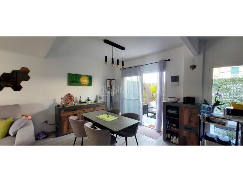Foto 4112ba30-d6da-4e29-8374-7943babd675e. Casa aparellada amb aparcament piscina a Costa Esuri Ayamonte