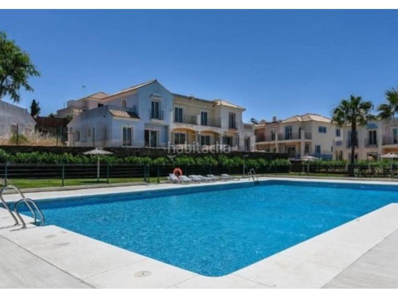 Foto 630c3c27-c574-40af-9069-1885326fe509. Casa aparellada amb aparcament piscina a Costa Esuri Ayamonte