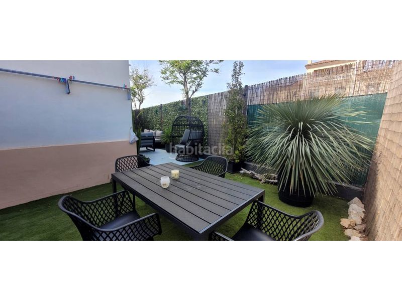 Foto da47ff46-8e8b-4592-9d47-123f81dfe765. Casa aparellada amb aparcament piscina a Costa Esuri Ayamonte