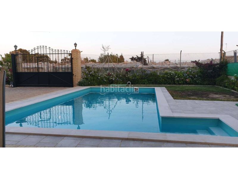 Foto 9e910788-5d25-4c9c-ab03-026fac255aed. Rent chalet with heating parking in Chipiona norte Chipiona