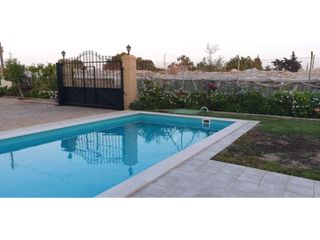 Rent Chalet in Chipiona Norte. Chalet en alquiler en centrozona noreste