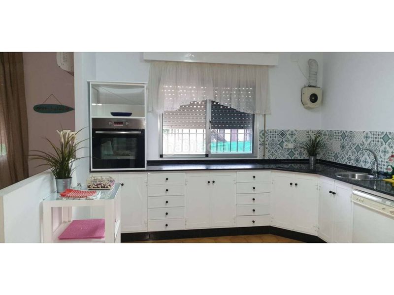 Foto dca040eb-cb92-4ce1-a04a-c2d43ca92c22. Rent chalet with heating parking in Chipiona norte Chipiona