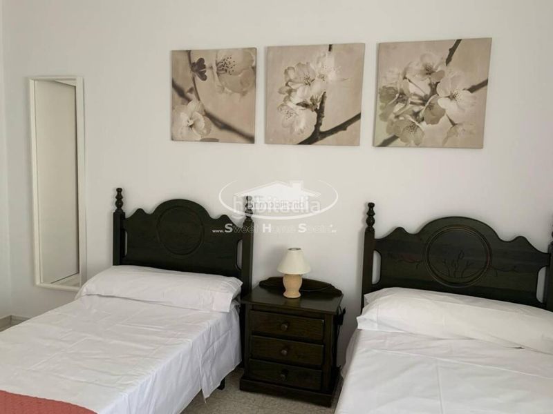 Foto 5caa7ac0-46ff-49c0-88de-e42e1d9f71b5. Casa adossada a V Centenario-Piletas-Capuchinos Sanlúcar de Barrameda