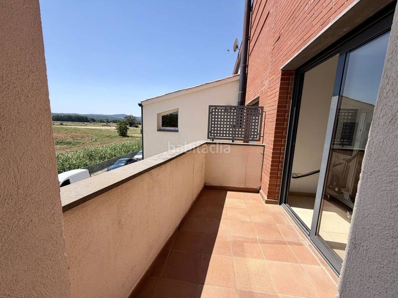 Foto 7c35f319-0c58-4cd4-962f-15b0c0b99686. Casa adosada  en venta en Centre Vidreres