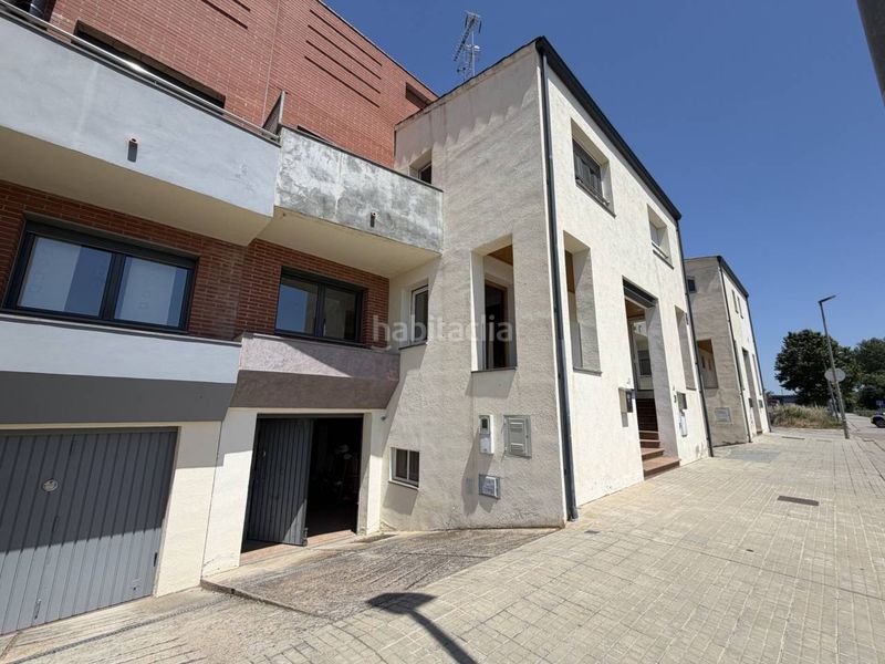 Foto 8c862281-9ad4-4460-9860-814215d0fe97. Casa adosada  en venta en Centre Vidreres