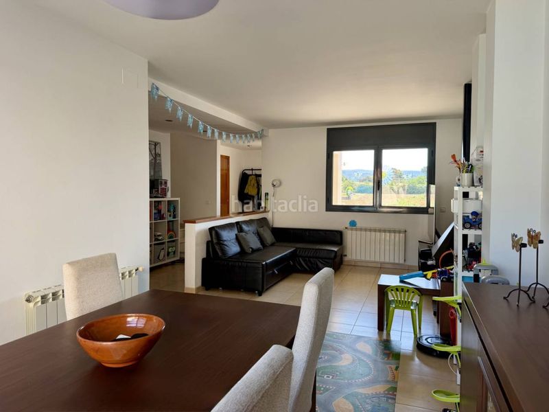 Foto 9b5c3096-b7dd-4e96-a7bf-11aaa683675a. Casa adosada  en venta en Centre Vidreres