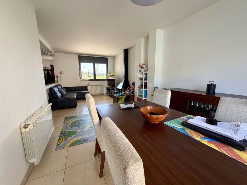 Foto c5ef43d1-8c2d-4da9-bee8-48f1f75366c8. Casa adosada  en venta en Centre Vidreres