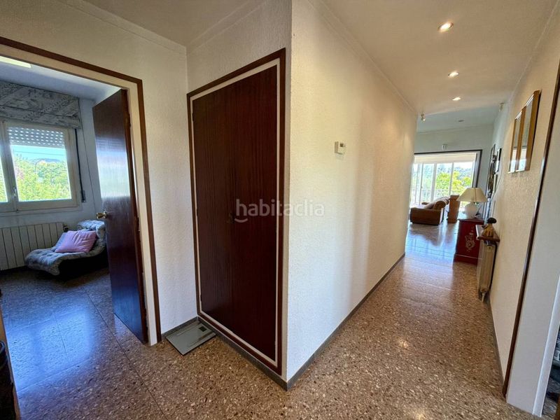 Foto 1647ee38-bab4-4ba6-8576-be29d4abb0cb. Casa amb aparcament a Llambilles