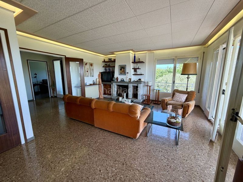 Foto 410bd454-22cd-40c6-91db-e735b8193643. Casa amb aparcament a Llambilles