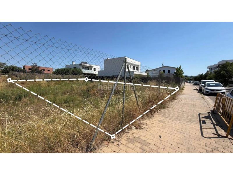 Foto b8cc79d6-556e-4b8c-9126-cb0988c27423. Terreno residencial terreno edificable de 451 m en Vilablareix