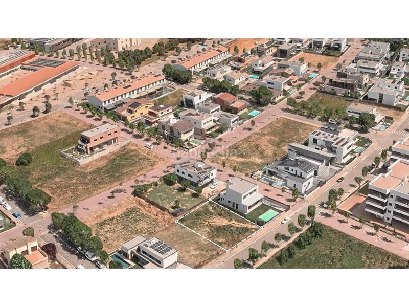 Foto ea0b4319-2466-4816-af58-2aec98fc13cb. Terreno residencial terreno edificable de 451 m en Vilablareix
