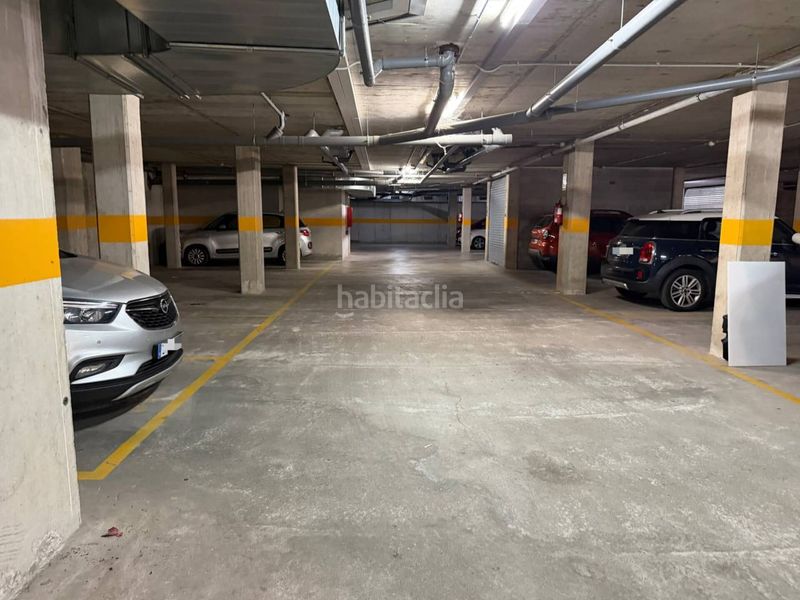 Foto 737ec6fe-6b5f-433c-9584-06b48f97fa2d. Aparcament cotxe a Vilablareix