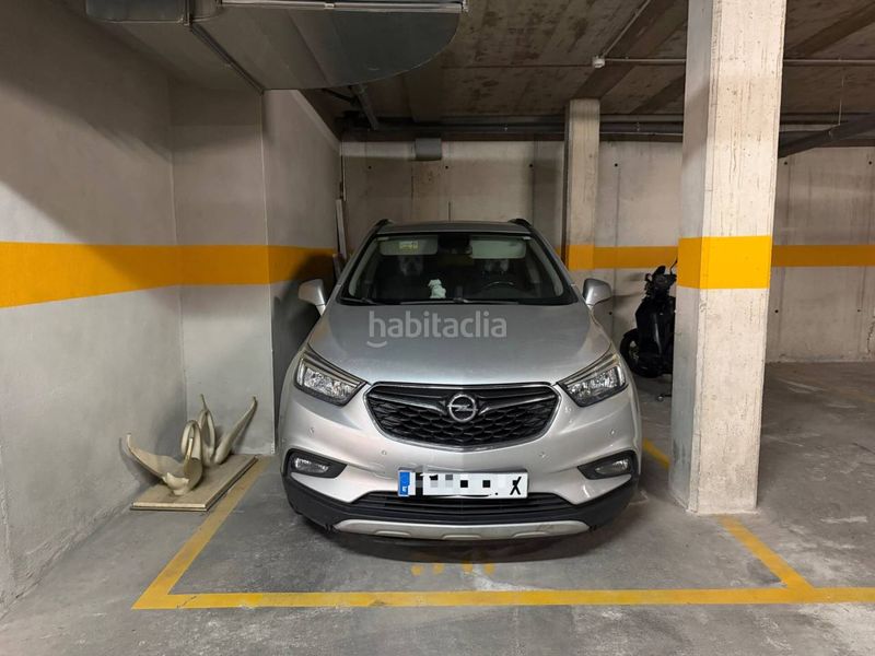 Foto e64730f5-d757-494a-85d3-8dee2ffbb1ca. Aparcament cotxe a Vilablareix
