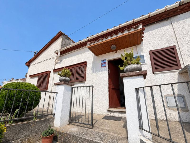 Foto 4e353985-d3b7-439c-89b7-9d44c0047216. Casa amb calefacció a Olot