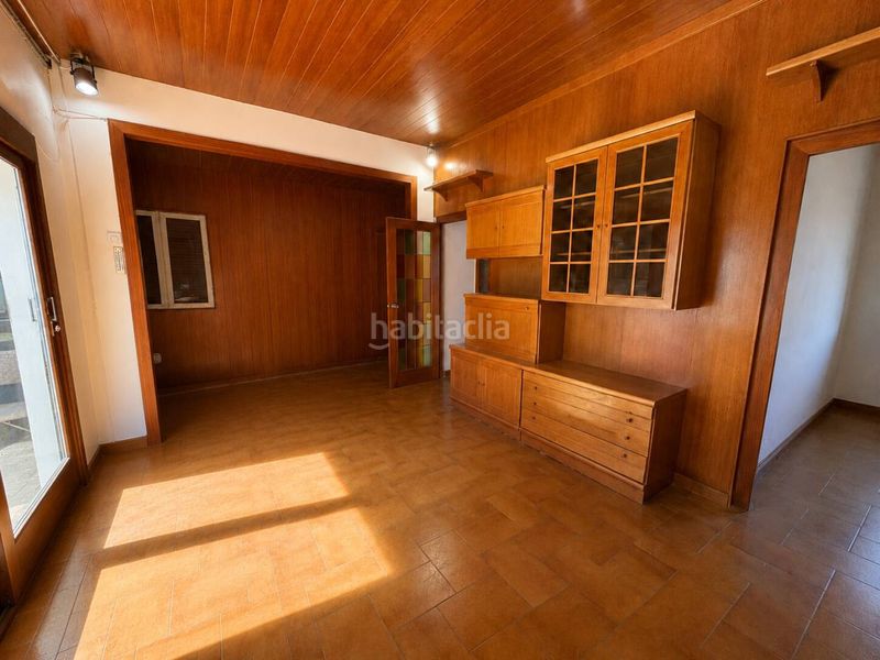 Foto 76fb90e8-e534-4ee0-b8d0-7abf30e76c2a. Casa amb calefacció a Olot