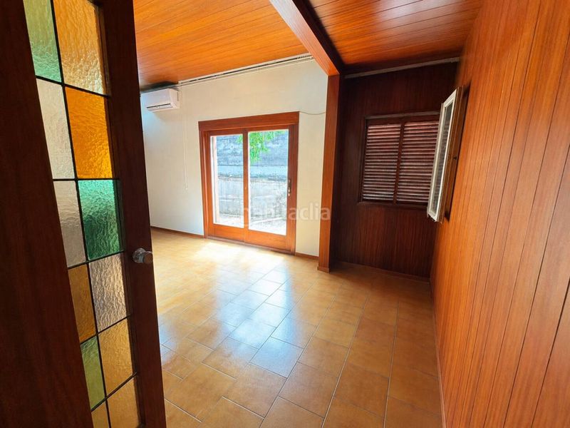Foto e8724b9b-91a3-4732-aa9d-a72c895b6ec3. Casa amb calefacció a Olot