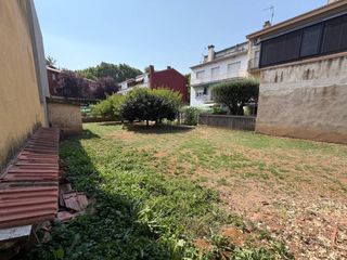 Landgut  Avenida república dominicana. Terreno urbano en olot
