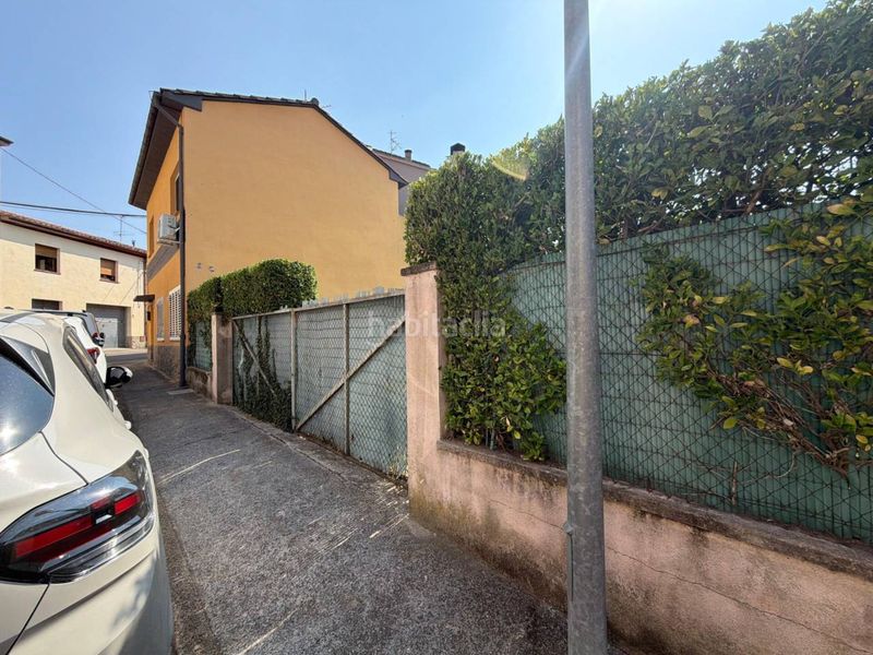 Foto d7fd59ab-c78f-4eb4-87c8-e24637f10307. Finca rústica a Olot