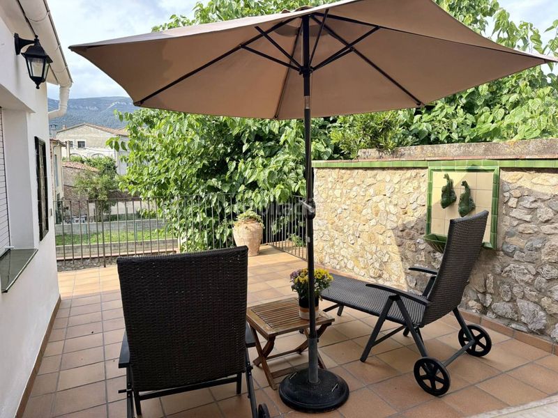 Foto f94309d8-fbc4-447c-9c33-e58bc23535da. Casa a Tortellà