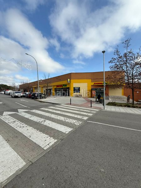 Foto 248c1e8e-5aac-464a-8f2b-7fee472ee2eb. Planta baixa a avenida de berlin 14 a Ciudad 70 Coslada