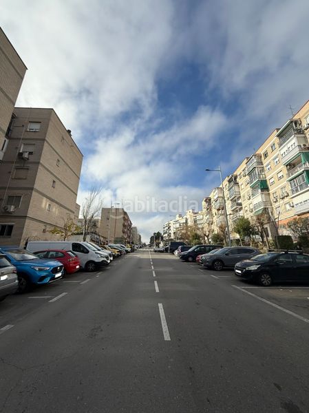 Foto 8250ba63-bbf2-4f53-a28f-c0ccfecc6be8. Planta baixa a avenida de berlin 14 a Ciudad 70 Coslada