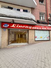 Locale commerciale en Calle de ezequiel solana 4. Local en venta en calle de ezequiel solana 4, madrid