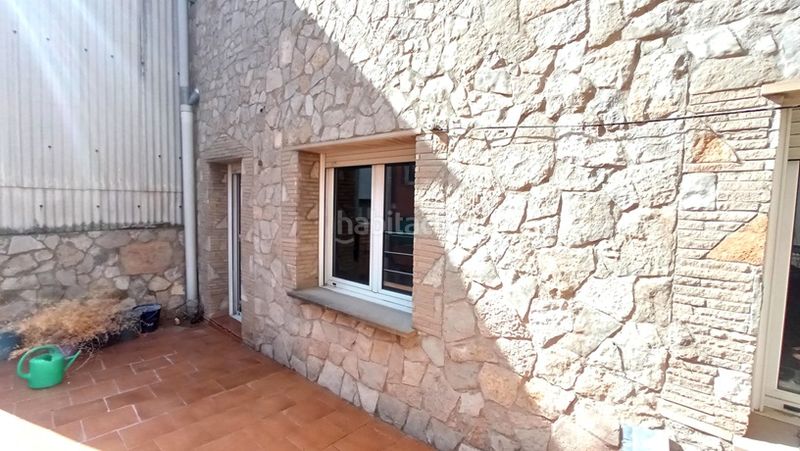 Foto c1dfbccd-9d5a-4f57-ba0c-e63481112148. Casa amb xemeneia calefacció aparcament a Santa Margarida de Montbui