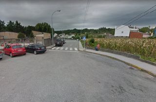 Fondo rustico in Rúa ferrol 95. Parcela urbana de 1.637 m² con gran fachada y potencial residenc