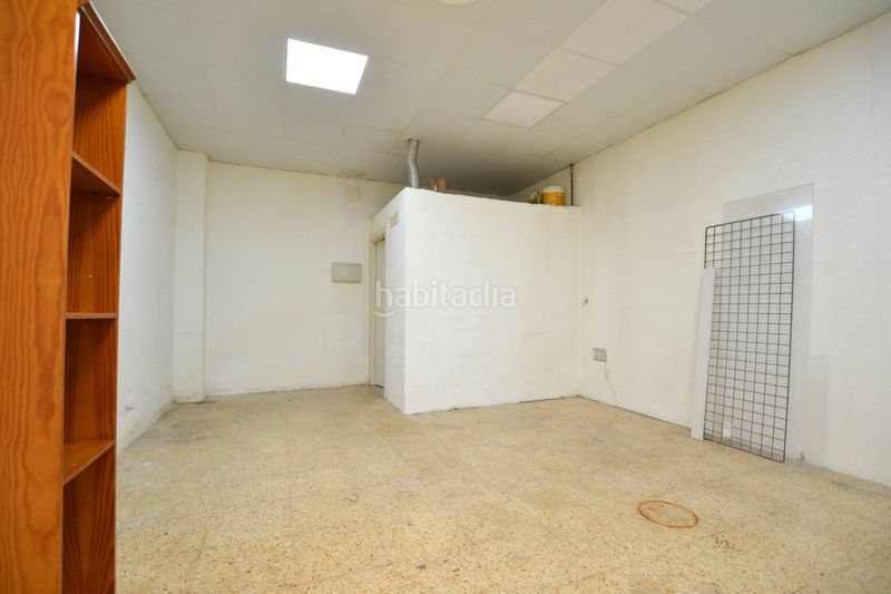 Foto d1838643-88a9-44b1-ab7a-f20ec953fe63. Local comercial a L´Amistat Valencia