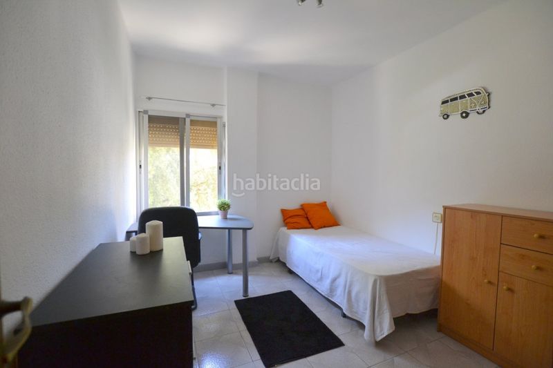 Foto b85b4b2f-a9dc-4860-8d5b-ad0d9b1344f5. Pis a L´Amistat Valencia