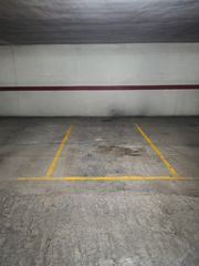 Car parking  Carrer de sant vicent màrtir. Garaje en venta en calle san vicente mártir