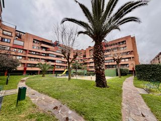 Duplex  Calle jesus miguel haddad blanco. Atico duplex leganes