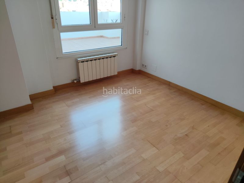 Foto c2b0ad35-c603-4e1c-b96c-07a64df91e40. Pis a calle general vives 39 a Zona Alta Ponferrada