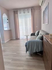 Location Appartement à Calle mar baltico 37. Alquiler ideal para profesores