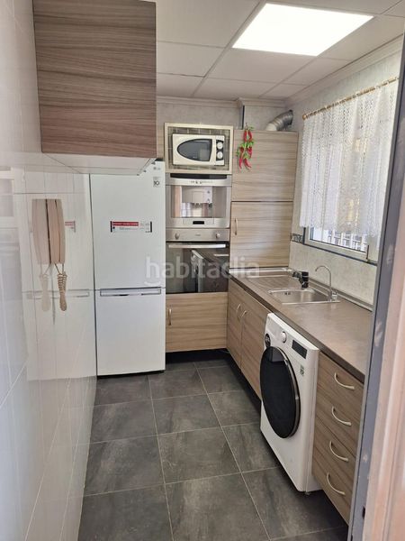Foto 19dee0e2-4947-4c96-aa45-74beb3dcf3cb. Pis a calle pleamar 17 a Punta Prima Torrevieja