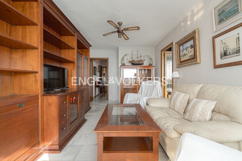 Foto 20d87098-f9e1-4f37-b986-119b11cb227a. Apartament a Playa Levante Benidorm