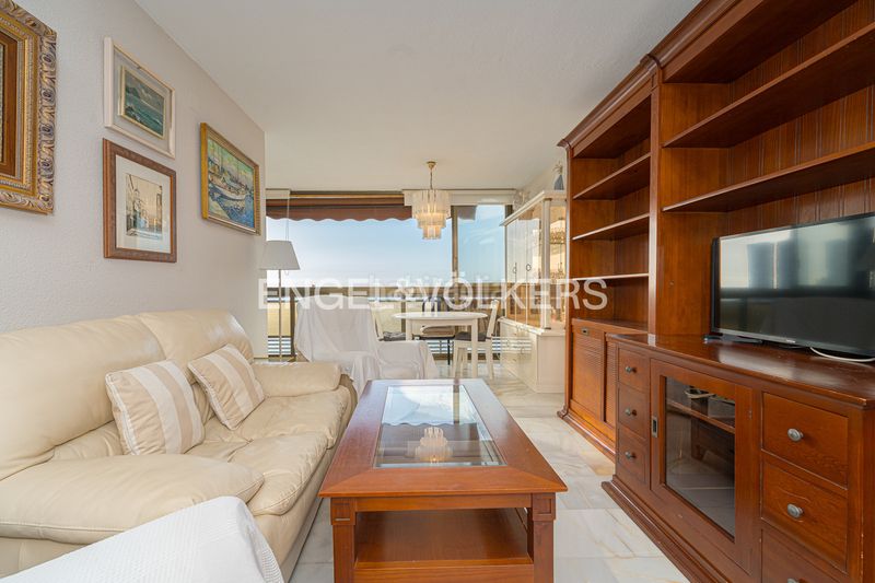 Foto 5518e967-e5c2-42e4-bfd6-b5f0d67bec0e. Apartament a Playa Levante Benidorm