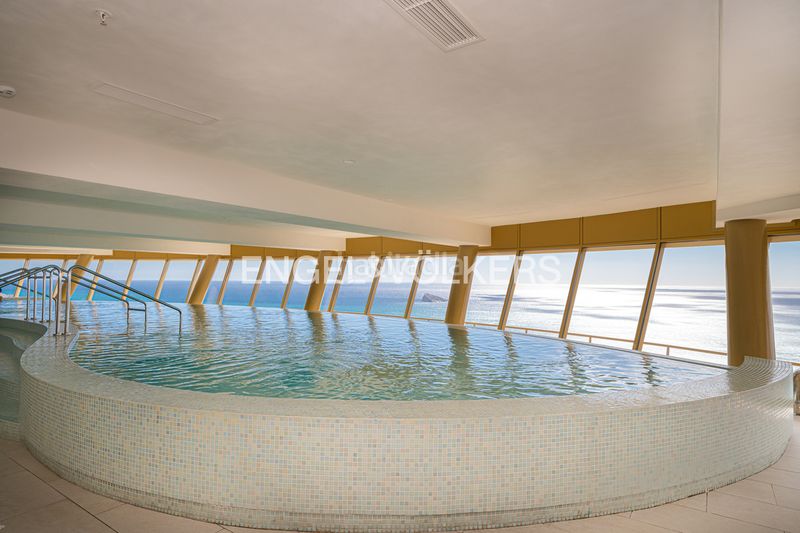 Foto 626efdf0-e728-4ebf-86c7-18f09b7f7351. Apartament amb piscina a Playa Poniente Benidorm