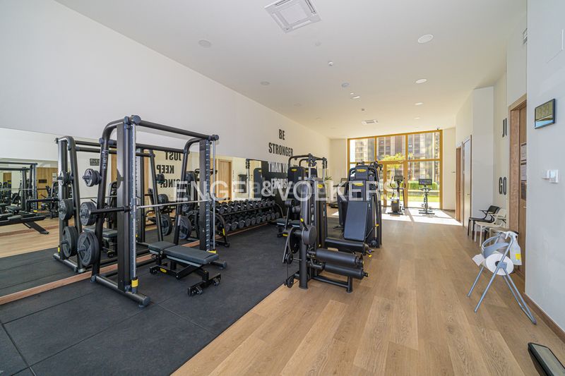 Foto 96363c75-75b0-41a5-a9d0-2de0f6937b3e. Apartament amb piscina a Playa Poniente Benidorm