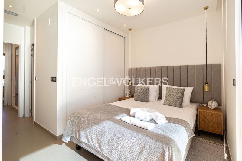 Foto a6096ce6-2b97-4036-9b7d-a8a8cddc057d. Apartament amb piscina a Playa Poniente Benidorm