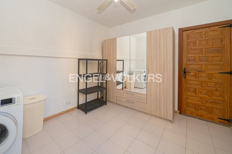 Foto 5f3f7582-900a-4278-b9a5-3fd99a2887e9. Casa adossada amb piscina a Sierra Helada Benidorm