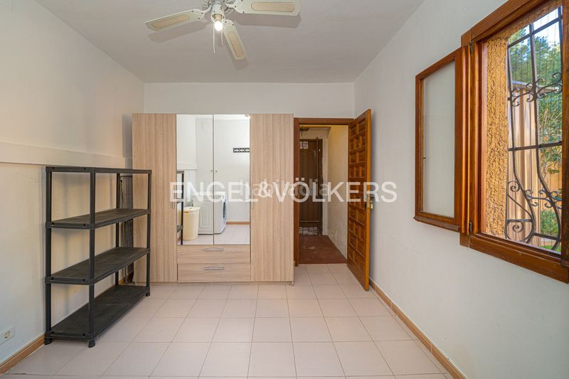 Foto dbf8d2e5-bdc9-4bd9-8eb1-bc7d60eef438. Casa adossada amb piscina a Sierra Helada Benidorm