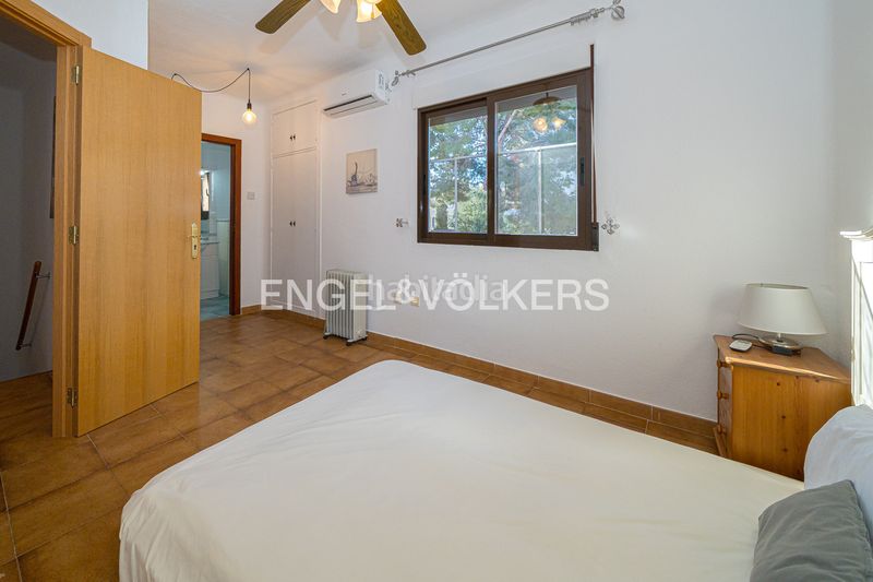 Foto b09fbc66-4b23-419a-bb7f-ab30392c7609. Casa adosada en Sierra Helada Benidorm