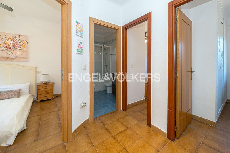 Foto cc3c9f99-b5a9-4dd7-9e83-e2645f6f040c. Casa adosada en Sierra Helada Benidorm