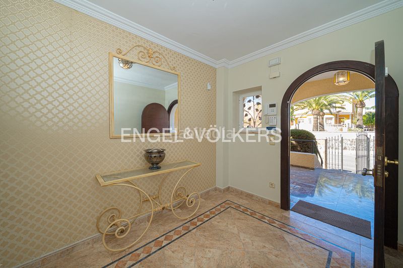 Foto 1ea597d3-3d26-4ce6-930e-0f69da7f18d2. Casa amb piscina a Varadero Nucia (la)