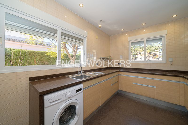 Foto cba2b921-a65a-495c-aee4-3e923fe7653d. Casa amb piscina a Varadero Nucia (la)