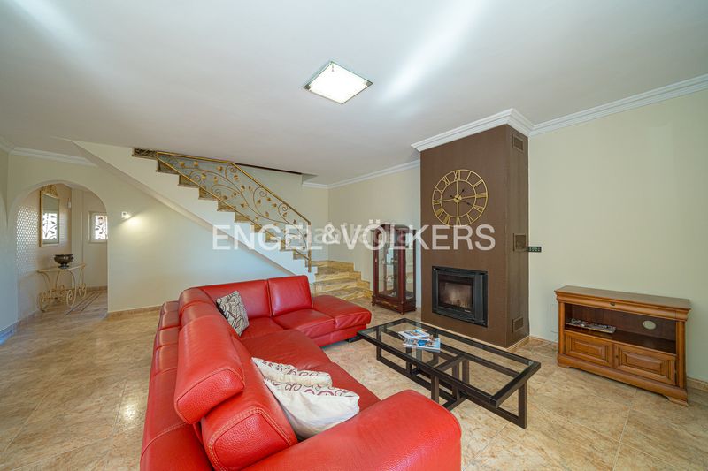 Foto f391b2ac-7399-4900-bbc9-13aad643c973. Casa amb piscina a Varadero Nucia (la)