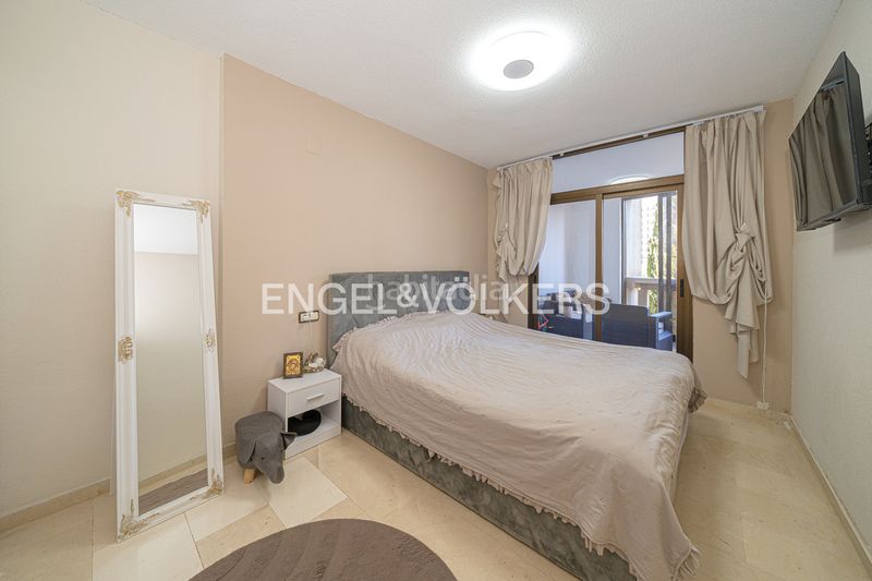 Foto 4dd2481d-2d9a-4c86-adc8-becddf90b0ef. Apartament amb piscina a Centro Urbano Benidorm
